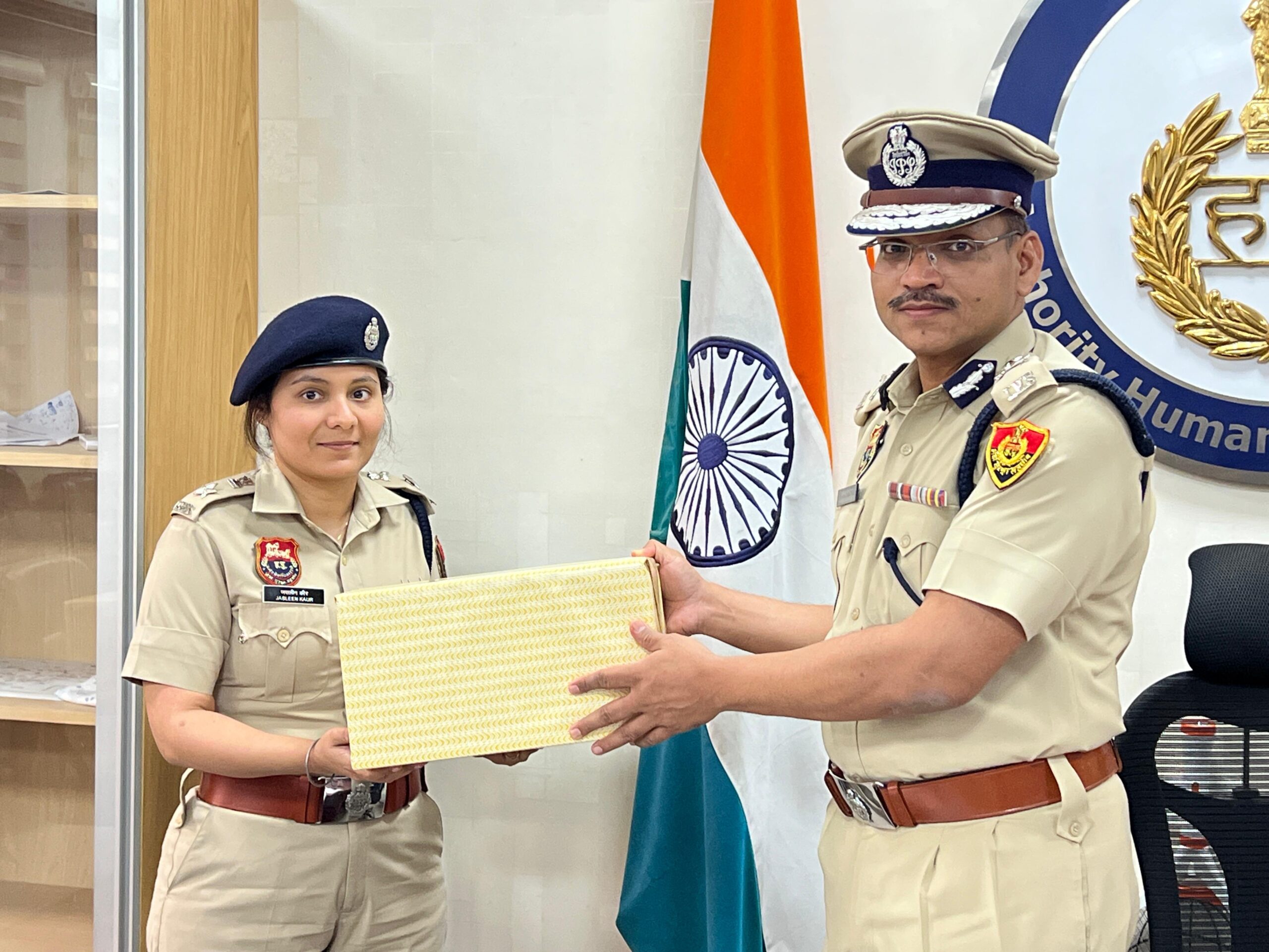 पुलिस अधिकारियों की विदाई पार्टी, पुलिस आयुक्त सतेंद्र कुमार गुप्ता ने सम्मानित कर, दी शुभकामनाएं