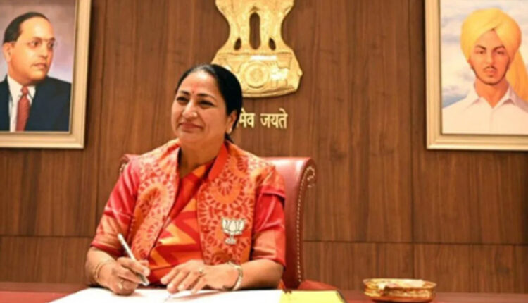 CM Rekha Gupta approves, treatment will become easier, 300 new hospitals are going to be built in Delhi