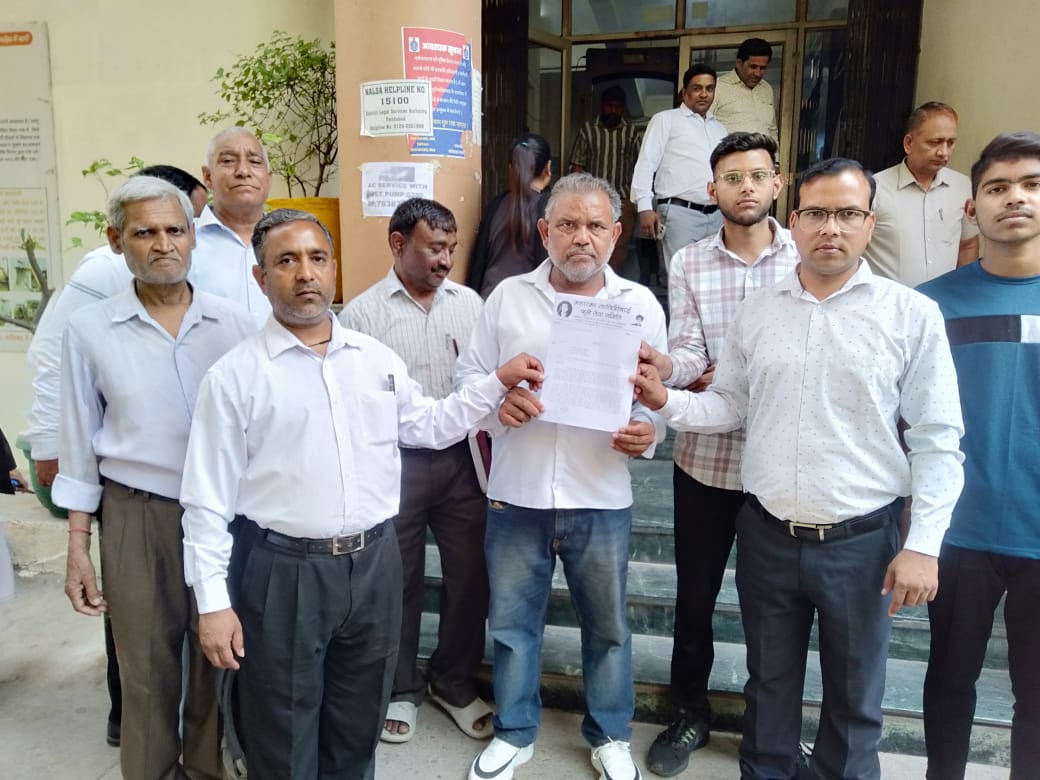 Memorandum to His Excellency the President in protest against stopping the release of the recently released film "Phoole"