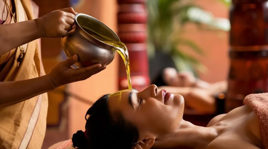What benefits does the body get from this? What is Shirodhara in Ayurveda and with what things is it done?