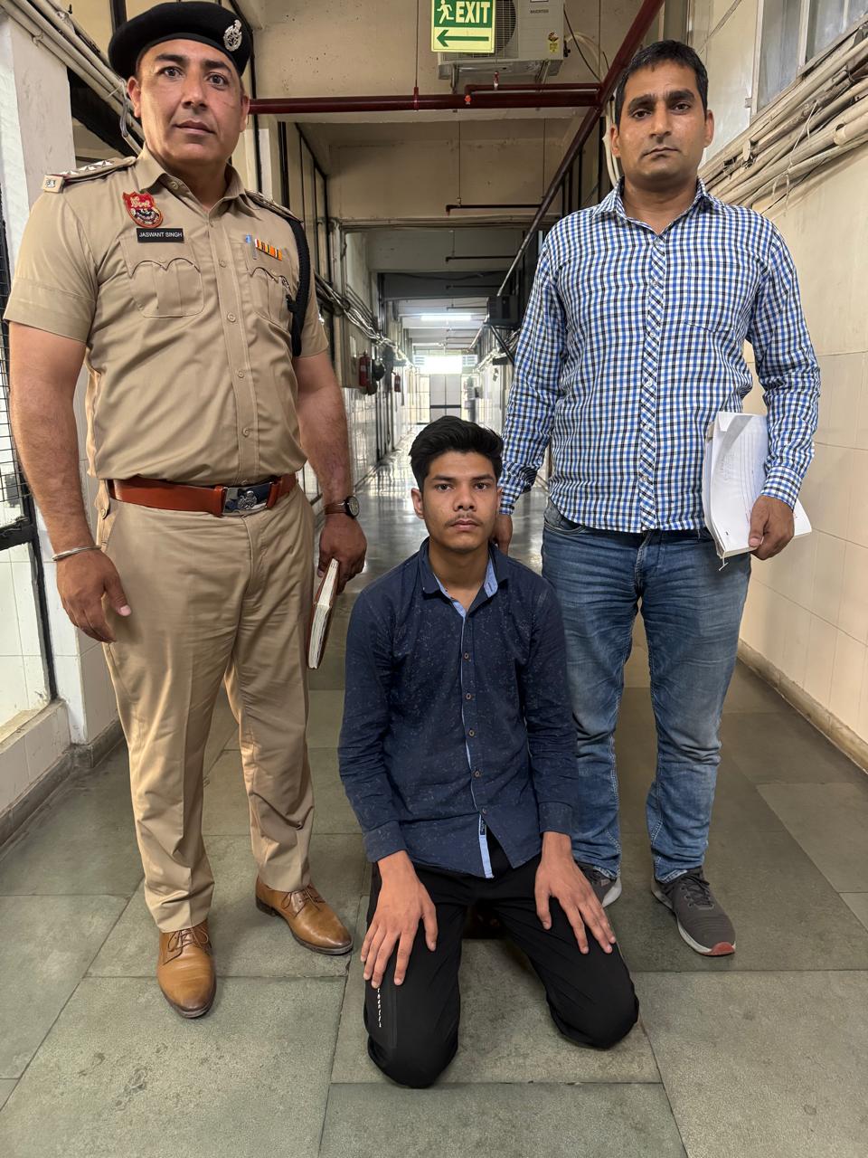 The team of Cyber ​​Thana Central arrested the accused in the case of making obscene photos of a woman and demanding money