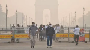 Air Pollution: AQI crosses 560, breathing difficult, toxic morning in Delhi-NCR