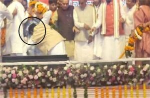 Haryana: BJP Councilor Collapses on Stage; Garland Breaks During Welcome at CM's Rally