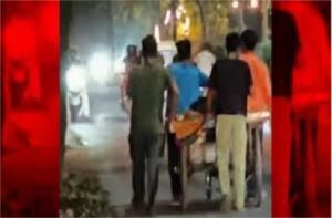 Family carries body on vegetable cart after failing to get a hearse; humanity shamed once again at BK Hospital.