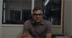 Viral VIDEO shocked the senses, wrongdoing was being done openly on scooters and bikes in Sector-24 of Faridabad.