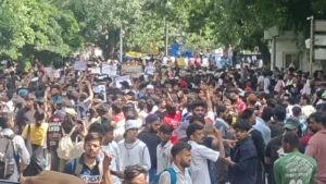 Comparisons are being drawn to Anna Hazare's movement, while the political ambitions of 'social media cockroaches' are taking root.