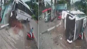 A spine-chilling video: a bus toppled over onto a scooter rider, then this miracle happened.