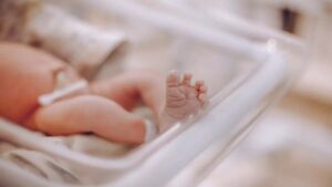 17-year-old minor mother accused of selling her newborn; private hospital sealed—humanity shamed!